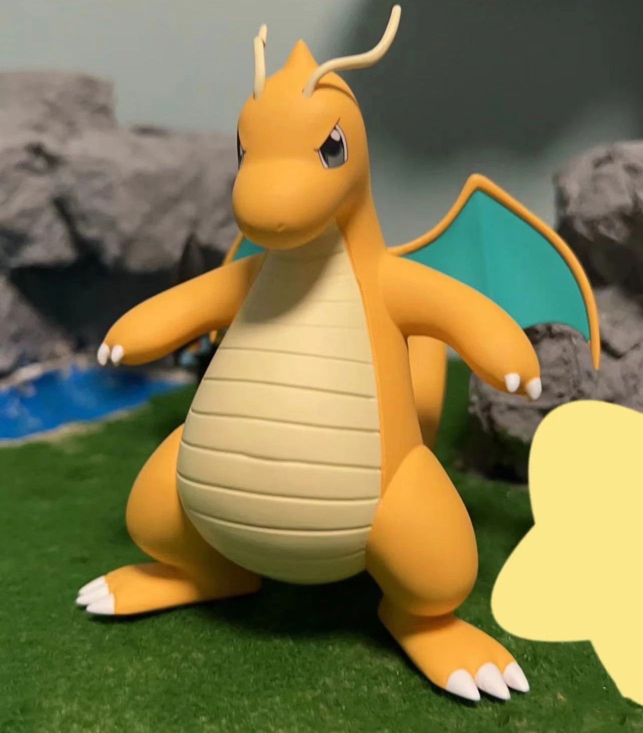 Pokémon Dragonite (12 cm) Figure
